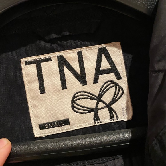 Aritzia TNA jacket Small - Picture 2 of 3